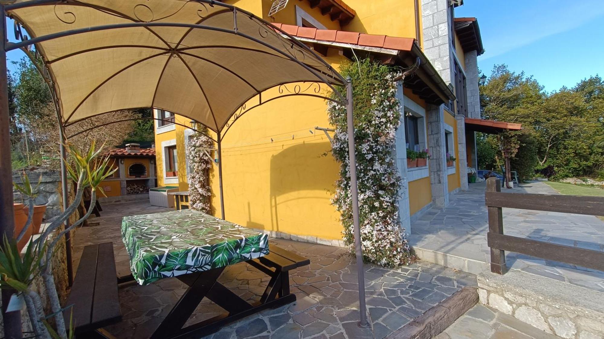 Gasthaus El Corral Del Acebo Nueva De Llanes Exterior foto
